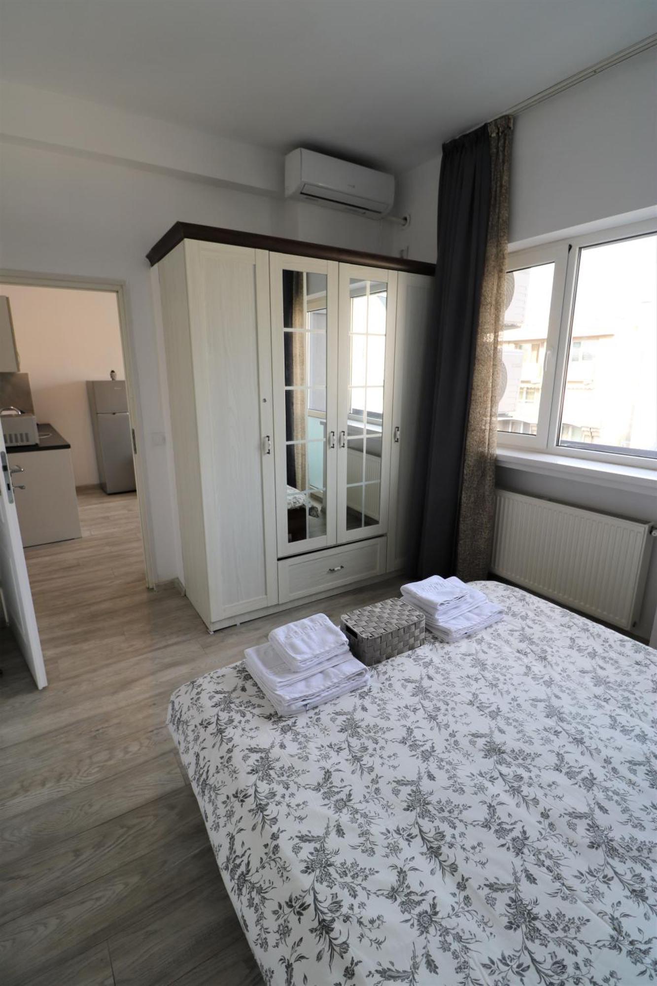 Cozy Deluxe Apartment - Old Town - Free Minibar Бухарест Екстер'єр фото