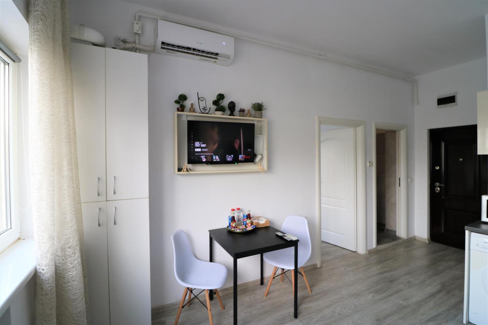 Cozy Deluxe Apartment - Old Town - Free Minibar Бухарест Екстер'єр фото