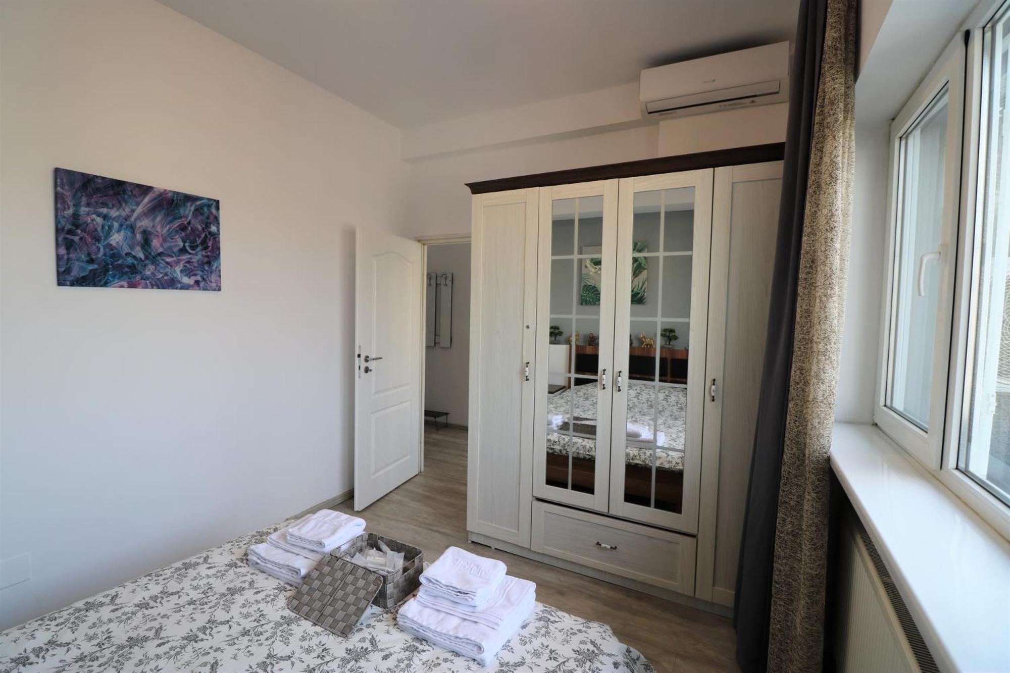 Cozy Deluxe Apartment - Old Town - Free Minibar Бухарест Екстер'єр фото